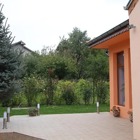 Simona Guest house
